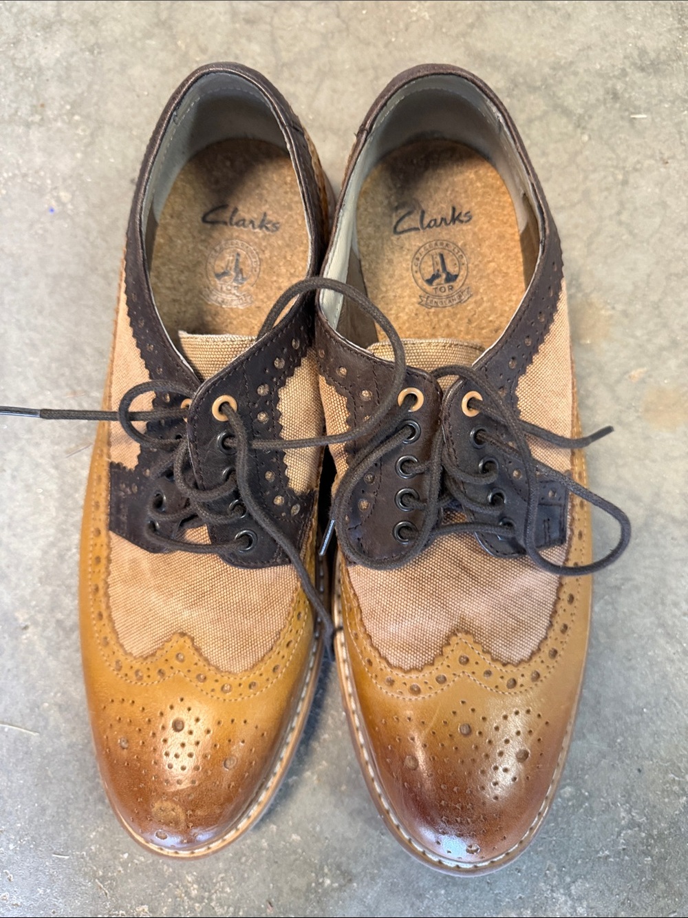 Clarks Two-Tone Tan and Dark Brown Wingtip Oxfords